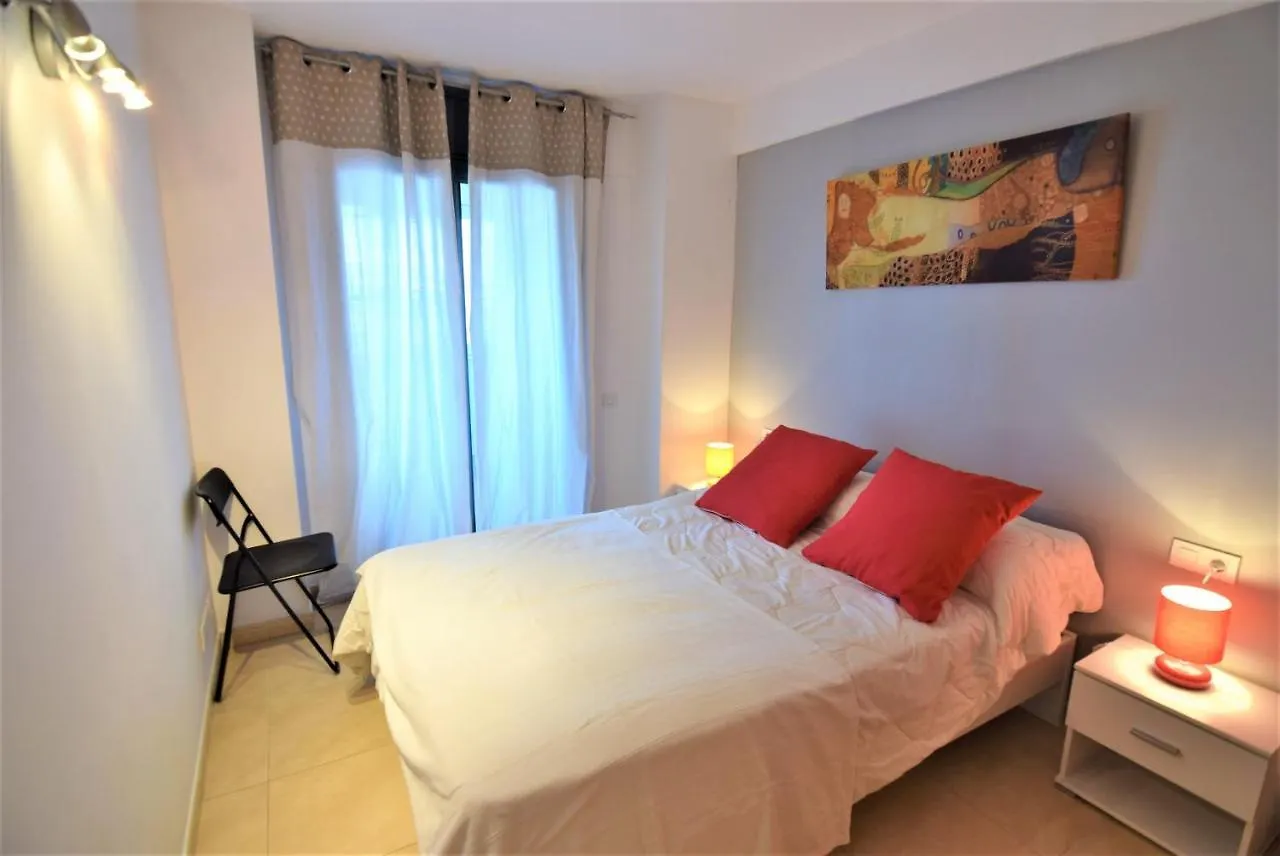 Apartament Carrer De Fabra Pompeu,14-Ref 204 Empuriabrava